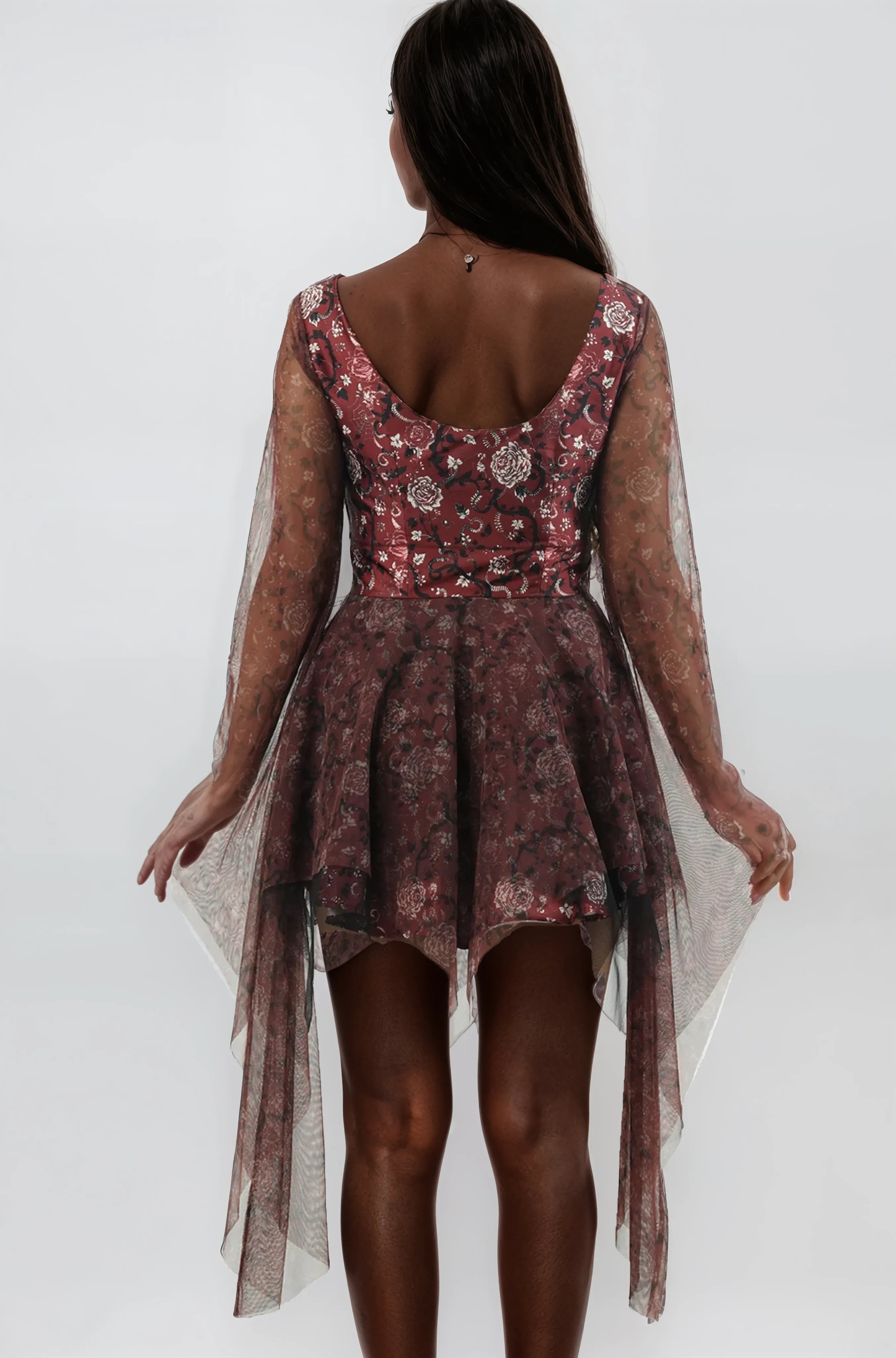 Robe à fleurs roses Deanne à base de vin